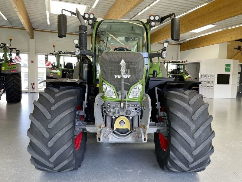 Fendt 724 VARIO S4 PROFI PLUS