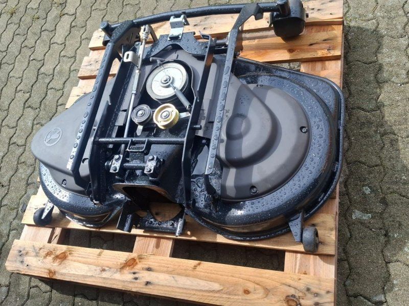 Husqvarna Mähdeck Combi 112 zu RC 320TS AWD