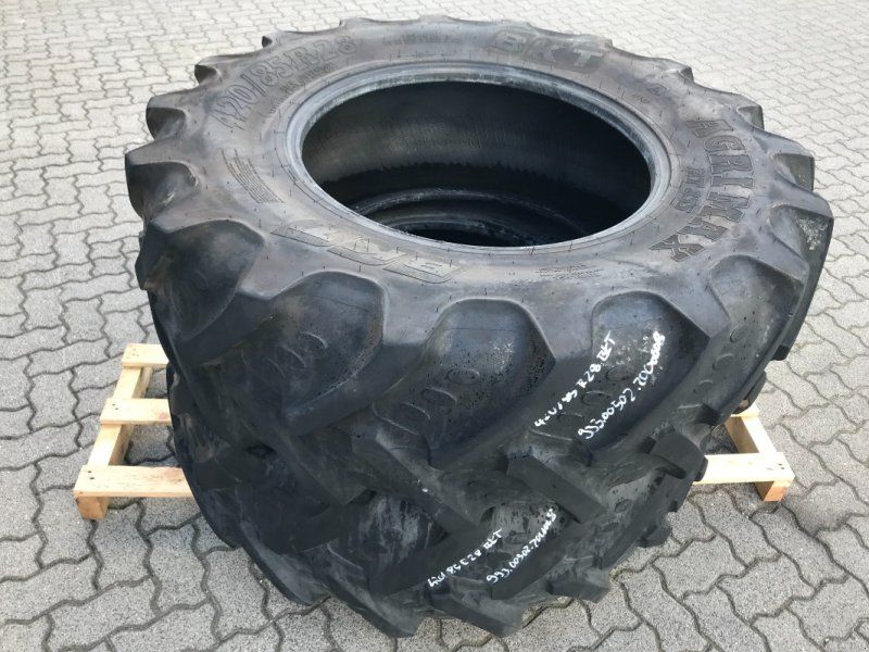 BKT 420/85 R28 Agrimax RT 855
