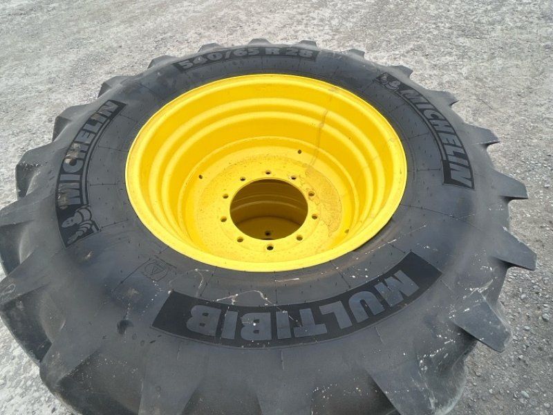 Michelin Komplettradsatz Multibib 540/65R28