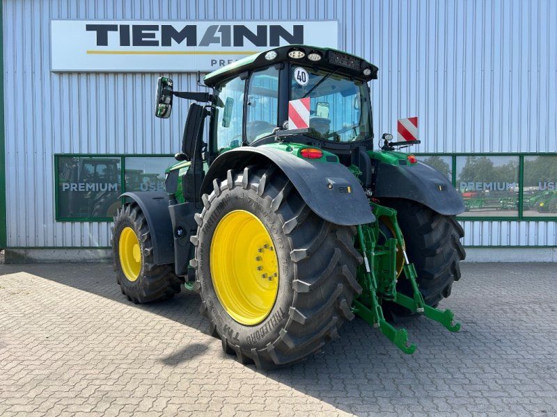 John Deere 6R 250