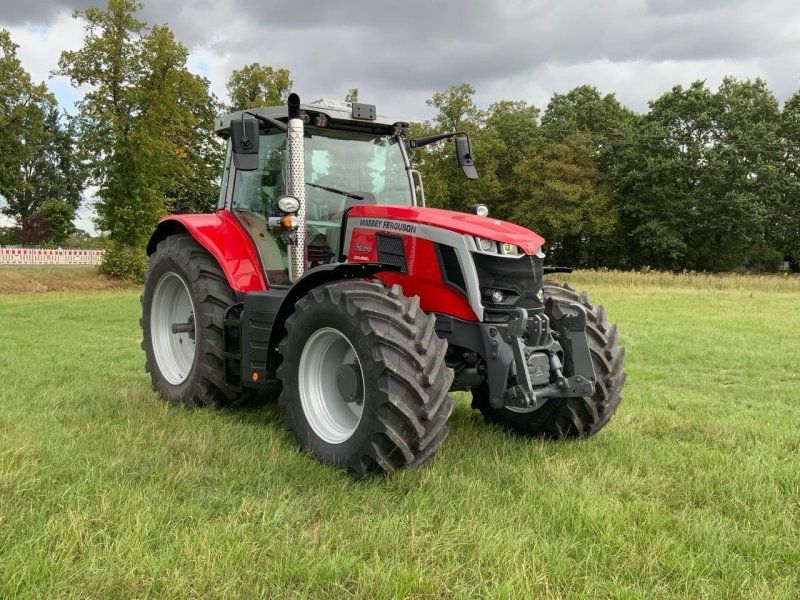 Massey Ferguson 7S.210 DYNA-VT EXCLUSIVE