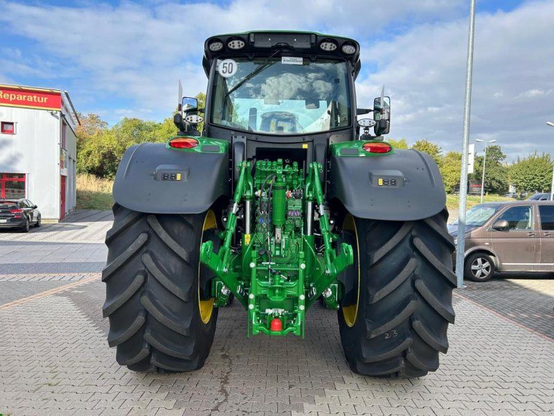 John Deere 6R 250