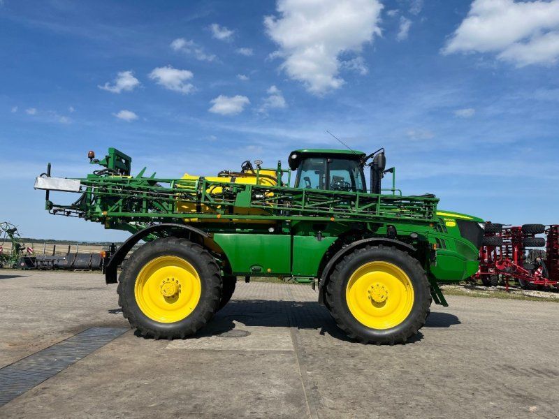 John Deere R4040i