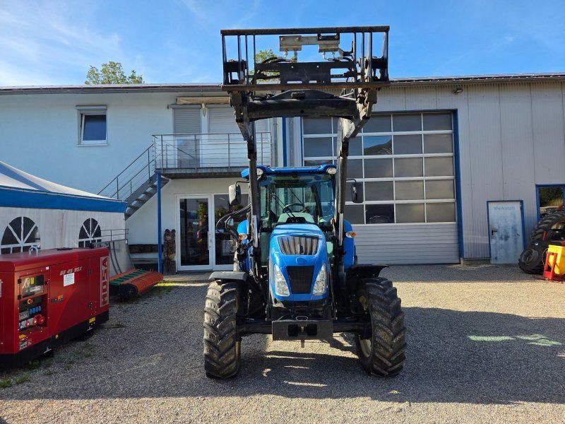 New Holland TD 5.85