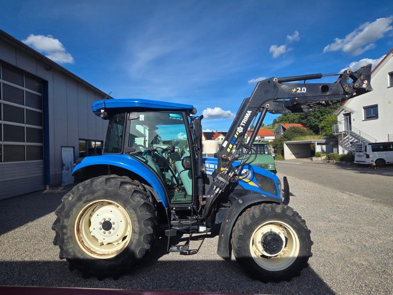 New Holland TD 5.85