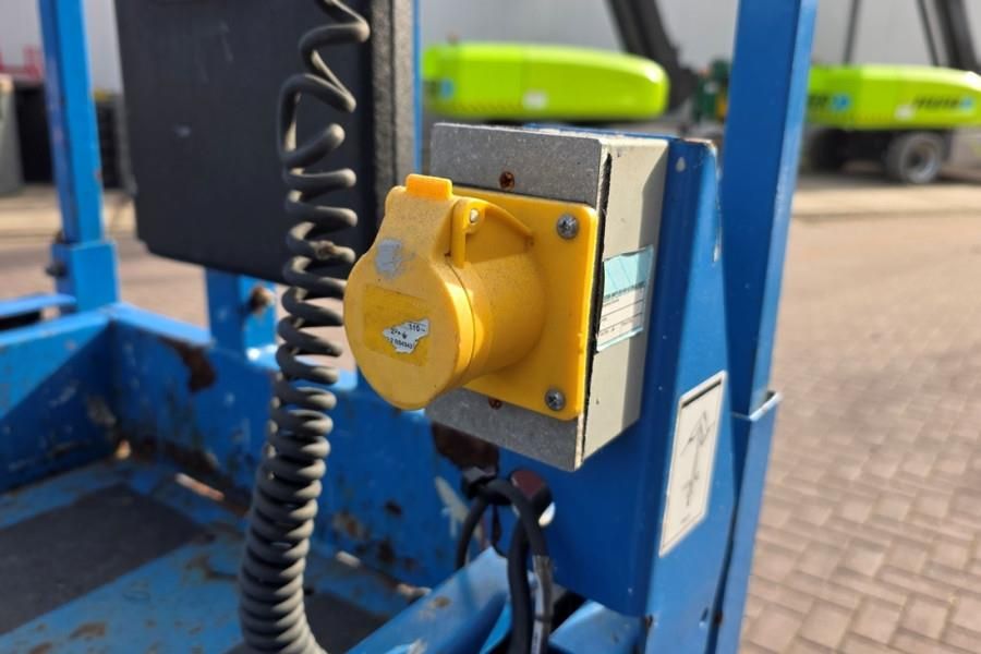 Genie GS1932 Electric, Working Height 7.8 m, 227kg Capac