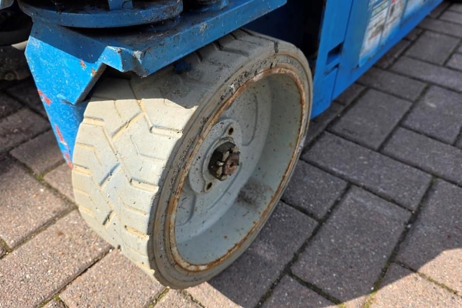 Genie GS1932 Electric, Working Height 7.8 m, 227kg Capac