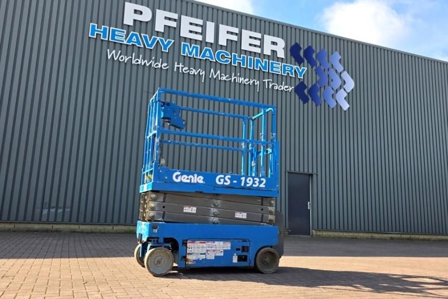 Genie GS1932 Electric, Working Height 7.8 m, 227kg Capac