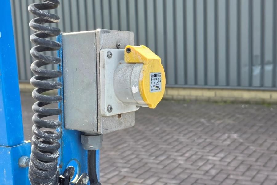 Genie GS1932 Electric, Working Height 7.8 m, 227kg Capac