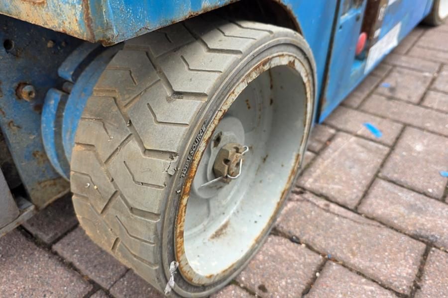 Genie GS1932 Electric, Working Height 7.8 m, 227kg Capac
