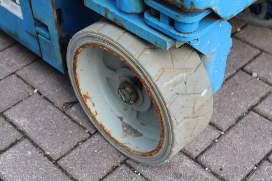 Genie GS1932 Electric, Working Height 7.8 m, 227kg Capac