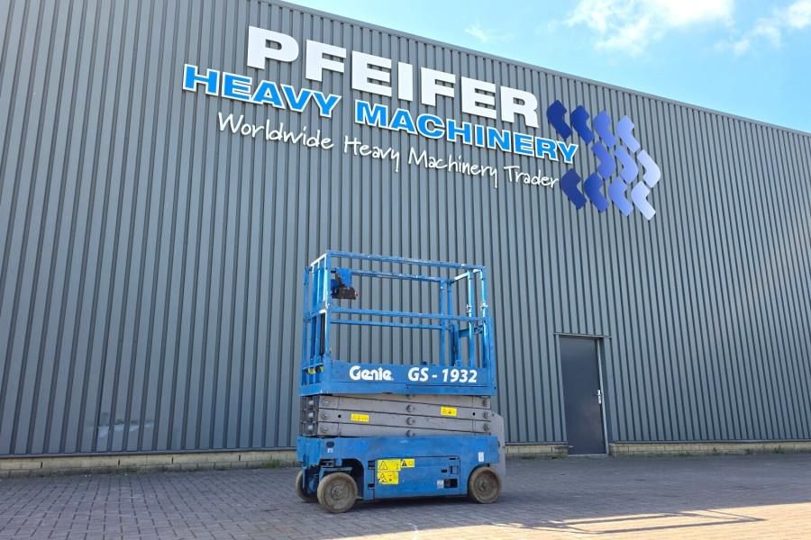 Genie GS1932 Electric, Working Height 7.8 m, 227kg Capac