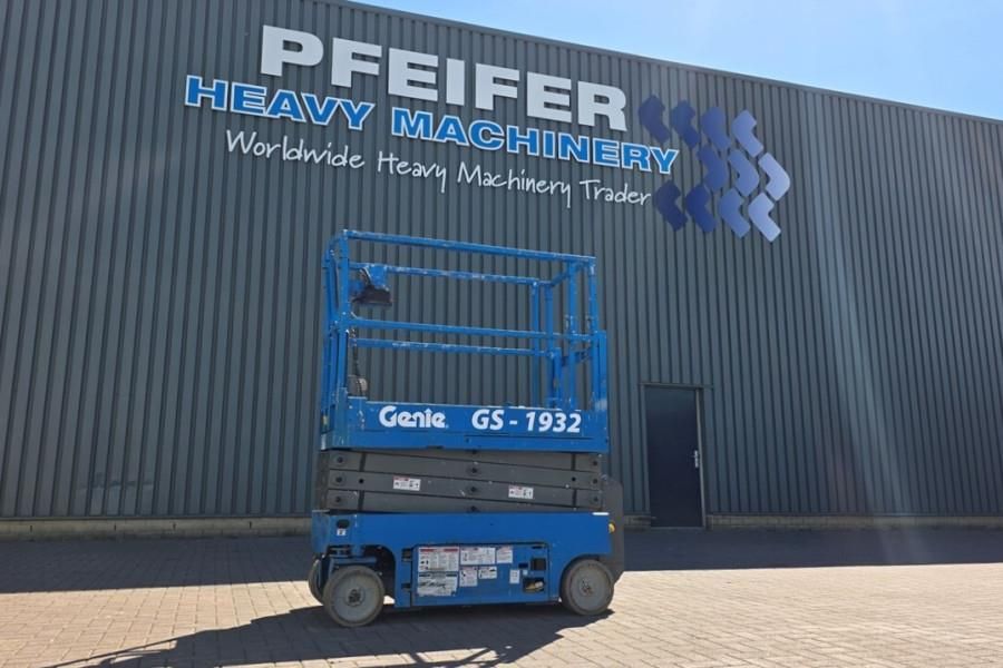 Genie GS1932 Electric, Working Height 7.8 m, 227kg Capac