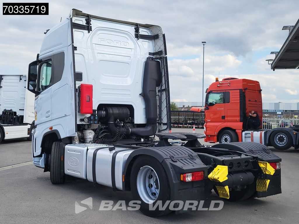 Ford F-Max 500 4X2 2x Tanks Navi PTO ACC