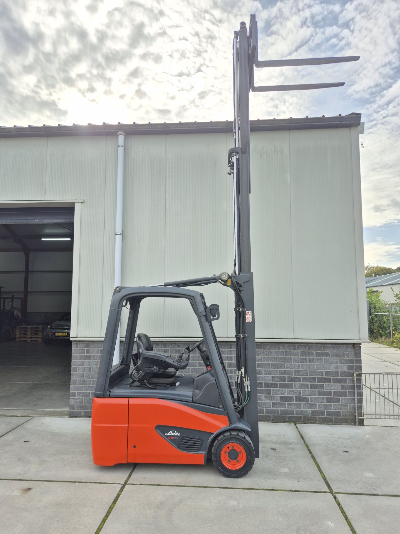 Linde E16-02 bj 2017 6744 uur triplex sideshift 4.620 mm