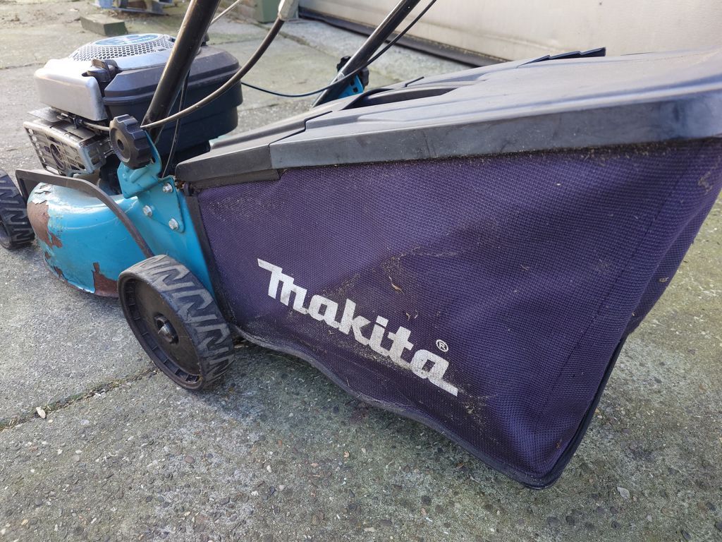 Makita Makita gazonmaaier PLM4621