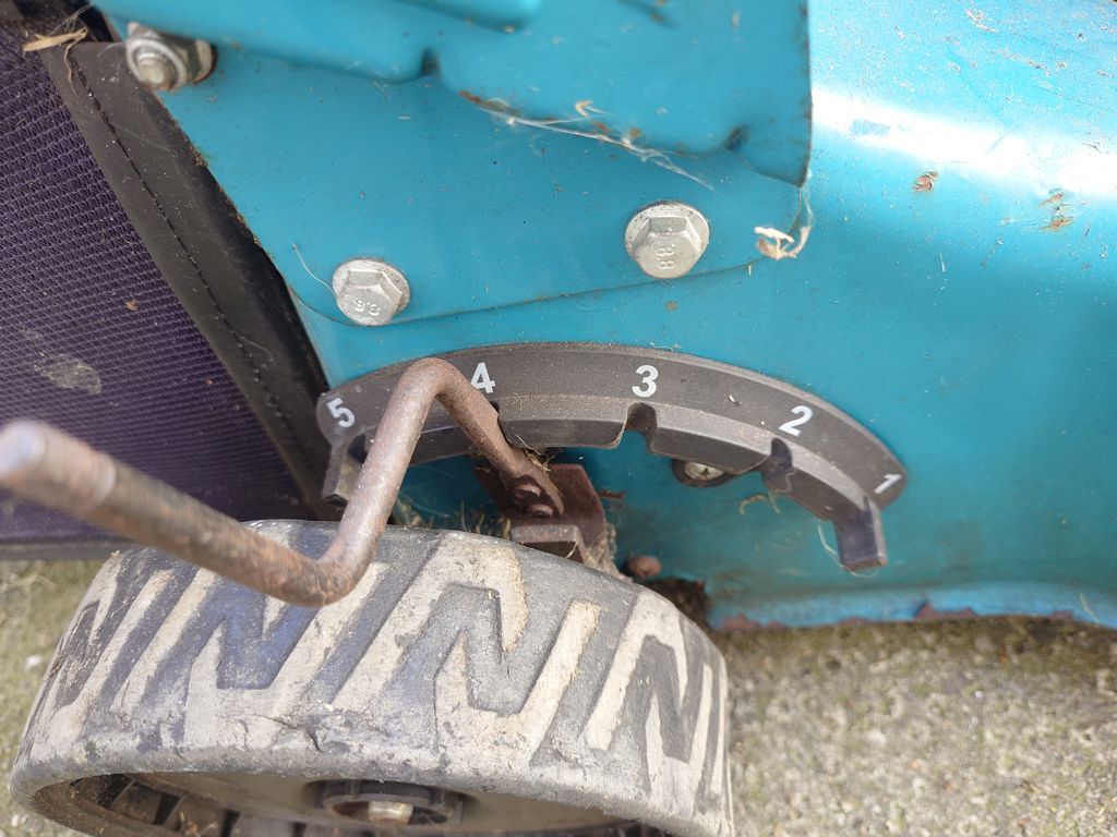 Makita Makita gazonmaaier PLM4621