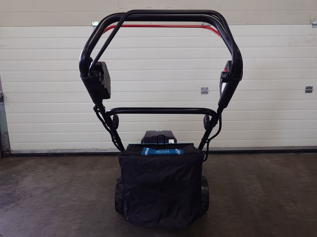 Makita LM002GZ