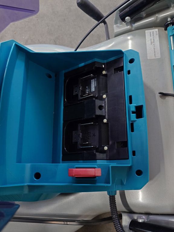 Makita DLM460Z