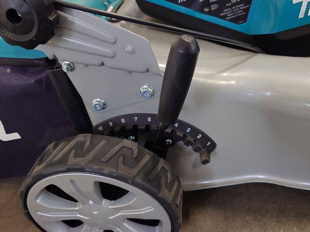 Makita DLM460Z