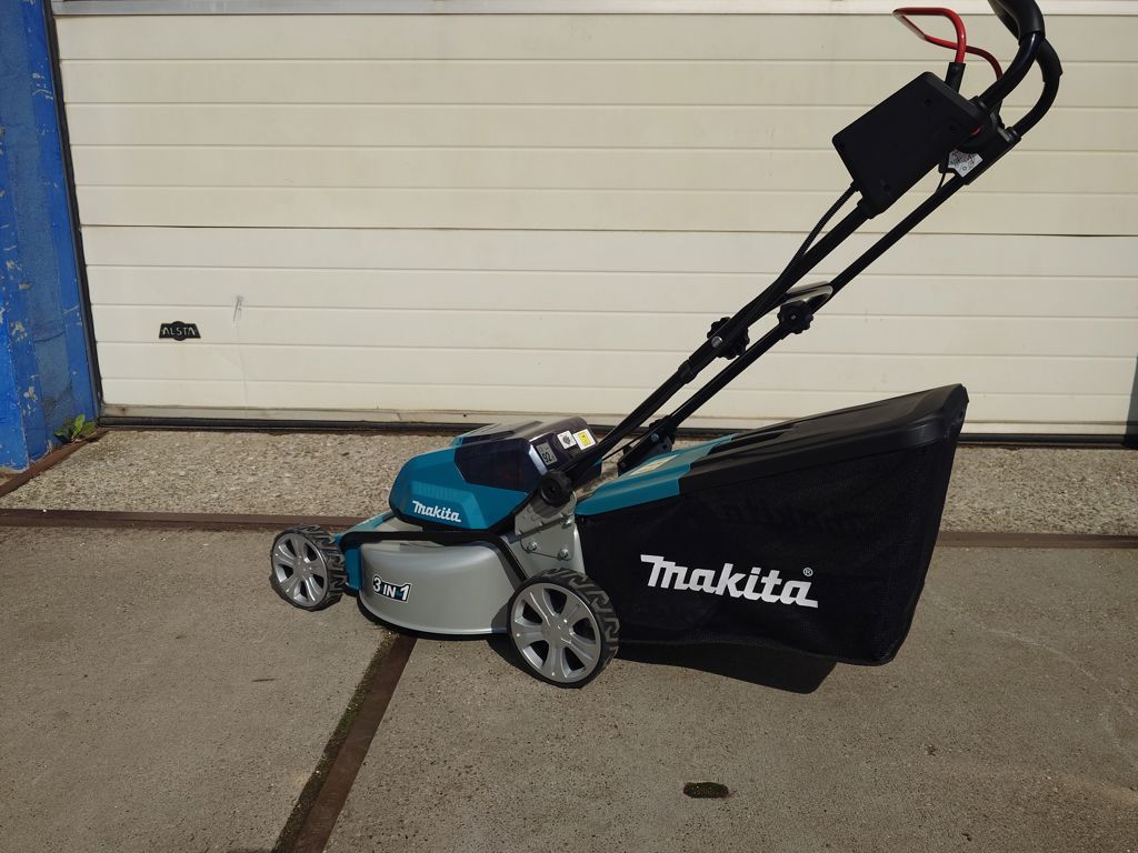 Makita DLM460Z