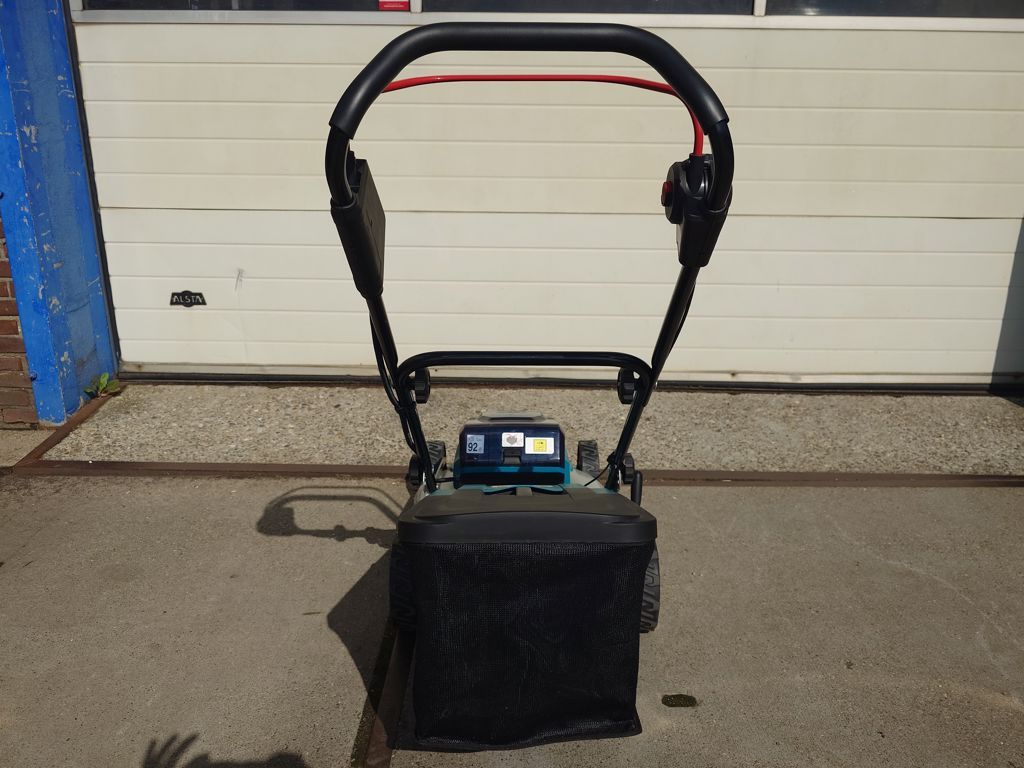 Makita DLM460Z