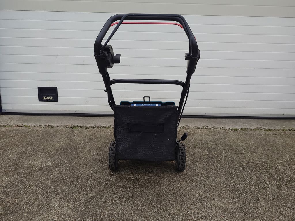 Makita DLM533Z