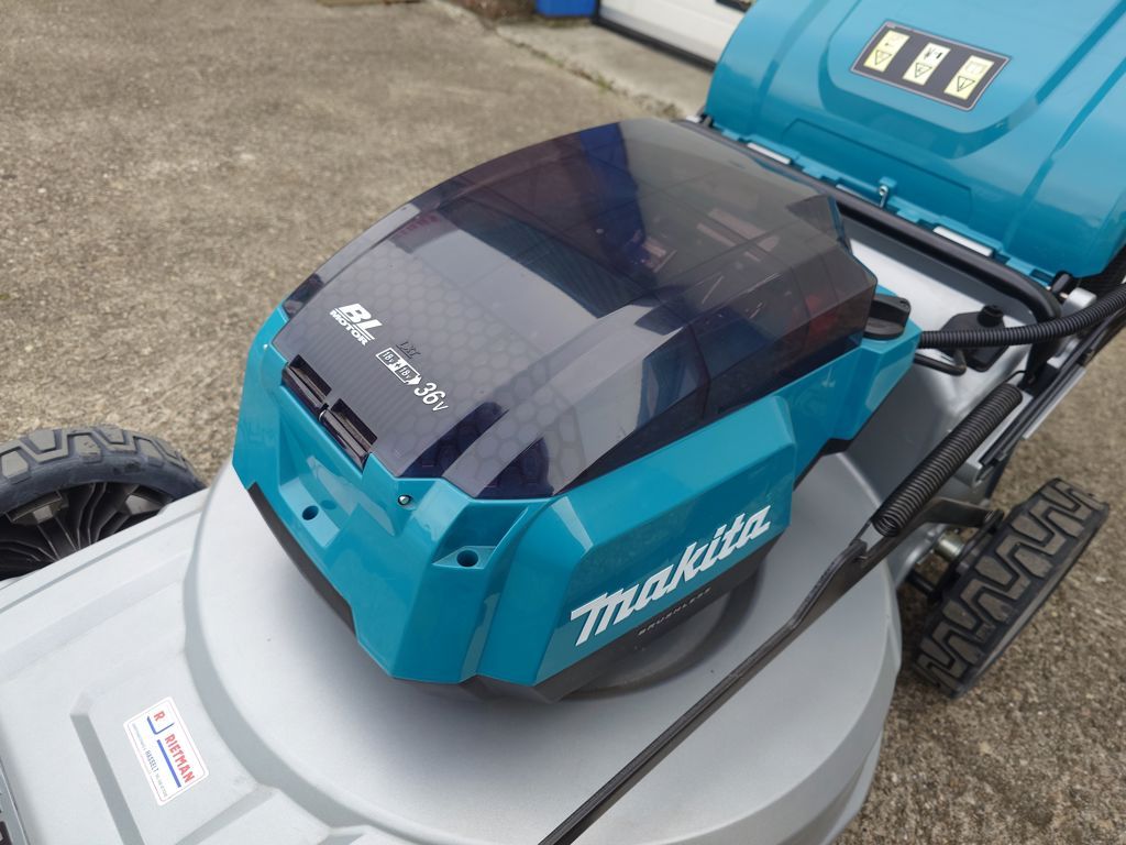 Makita DLM533Z