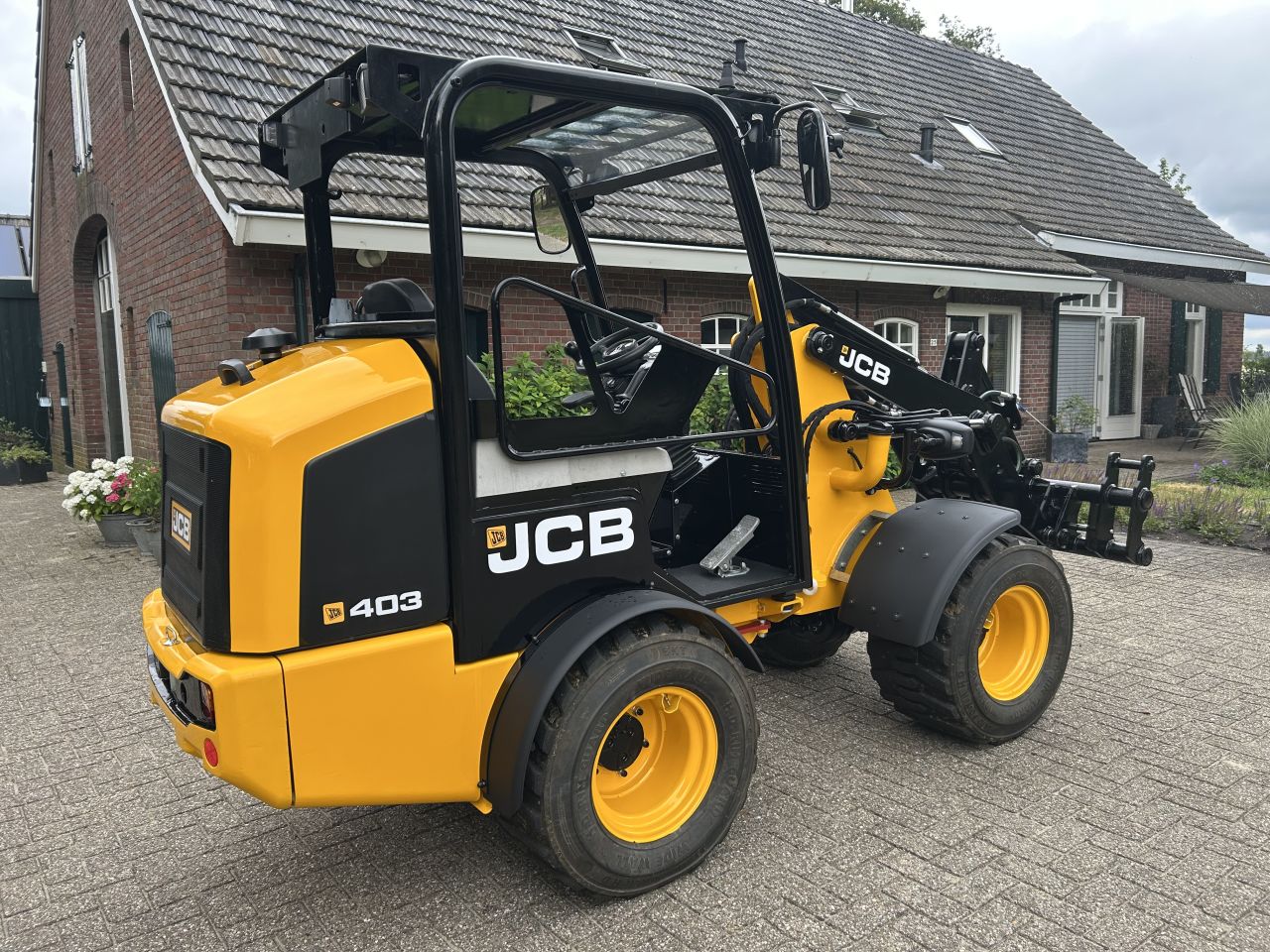 JCB 403 Marge