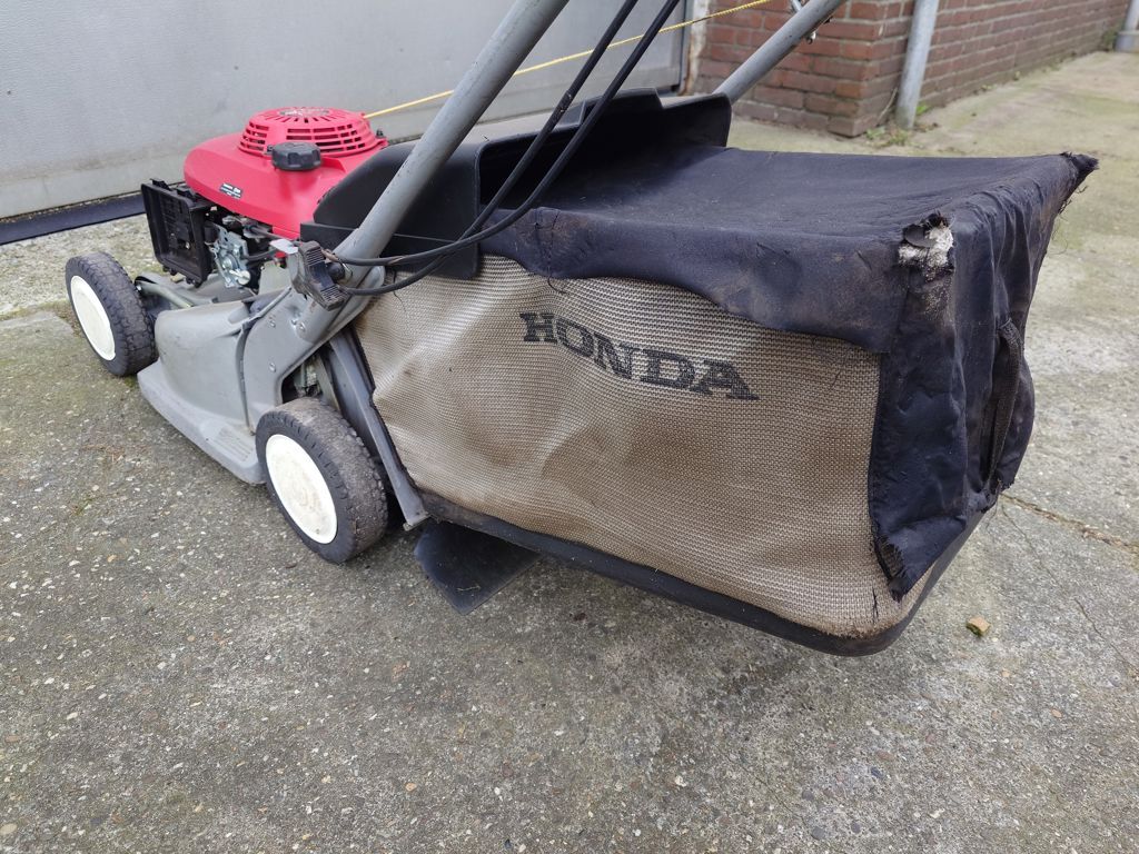 Honda HRB476
