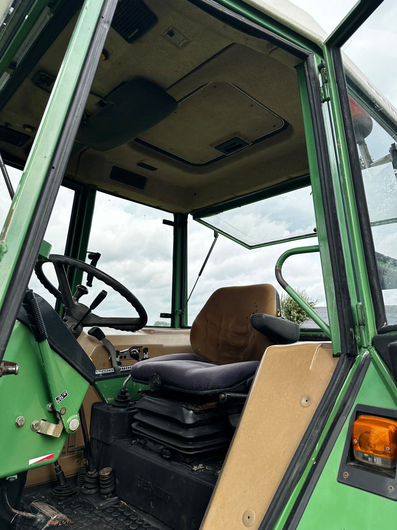 Fendt Farmer 305 LS