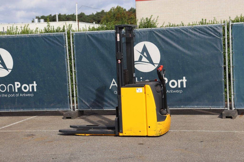 Linde L14 Electric Stacker 1400kg 2021