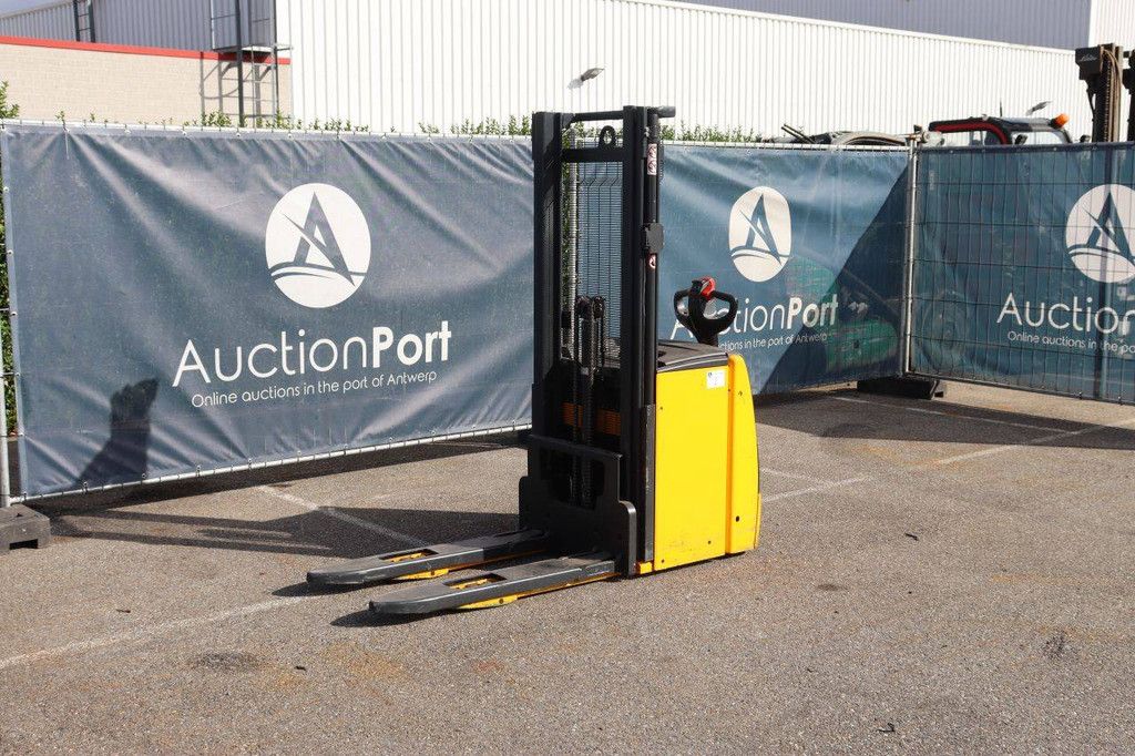 Linde L14 Electric Stacker 1400kg 2021