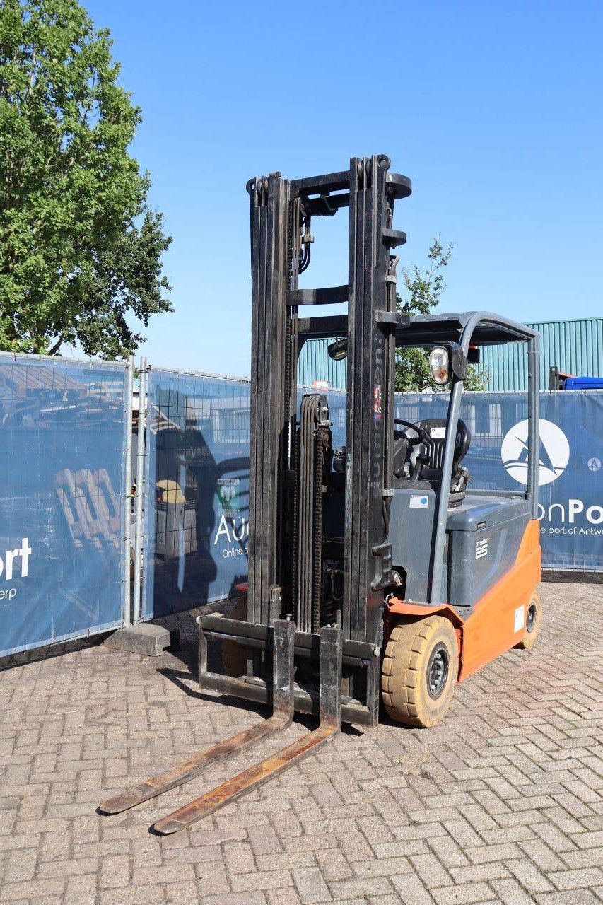 Toyota 8FBMT25 Electric Forklift 2500kg 6.0m 2019