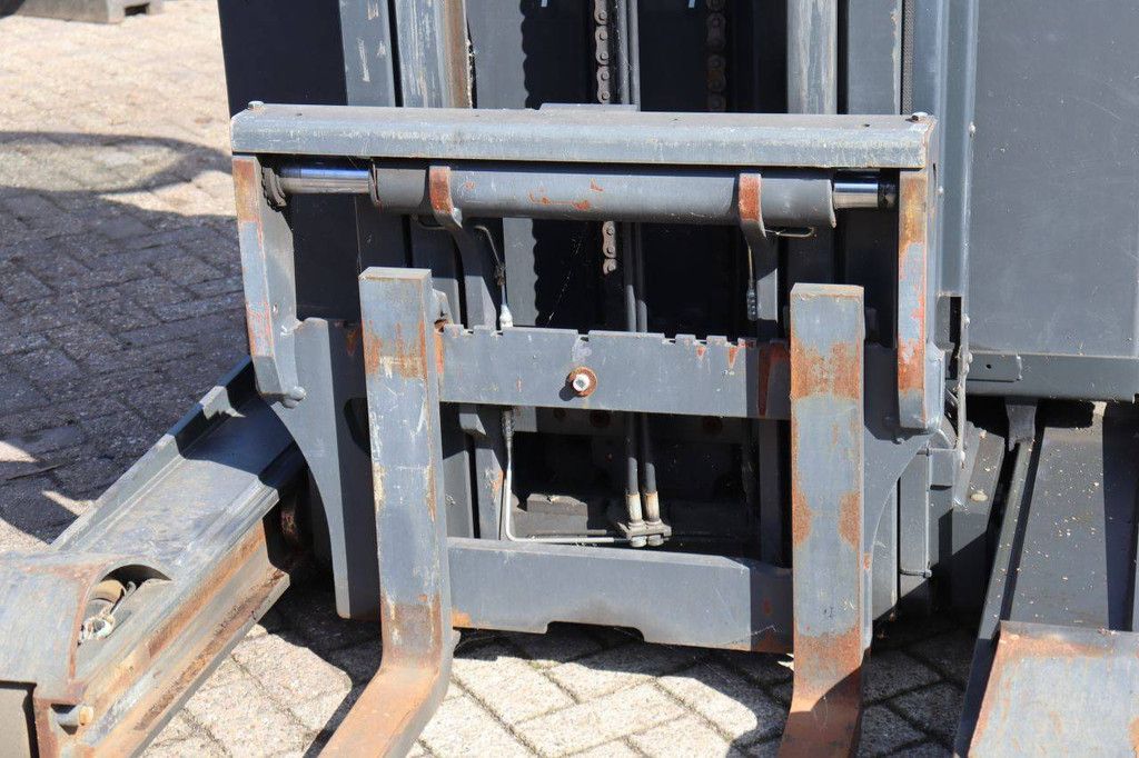 Fenwick-Linde Electric Reach Truck 1400kg 2018