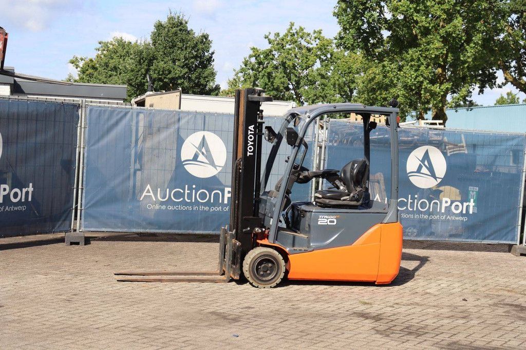 Toyota 8FBE20T Electric Forklift 2000kg 3.3m 2017