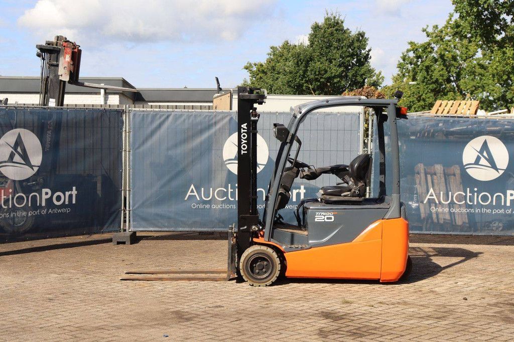 Toyota 8FBE20T Electric Forklift 2000kg 3.3m 2017