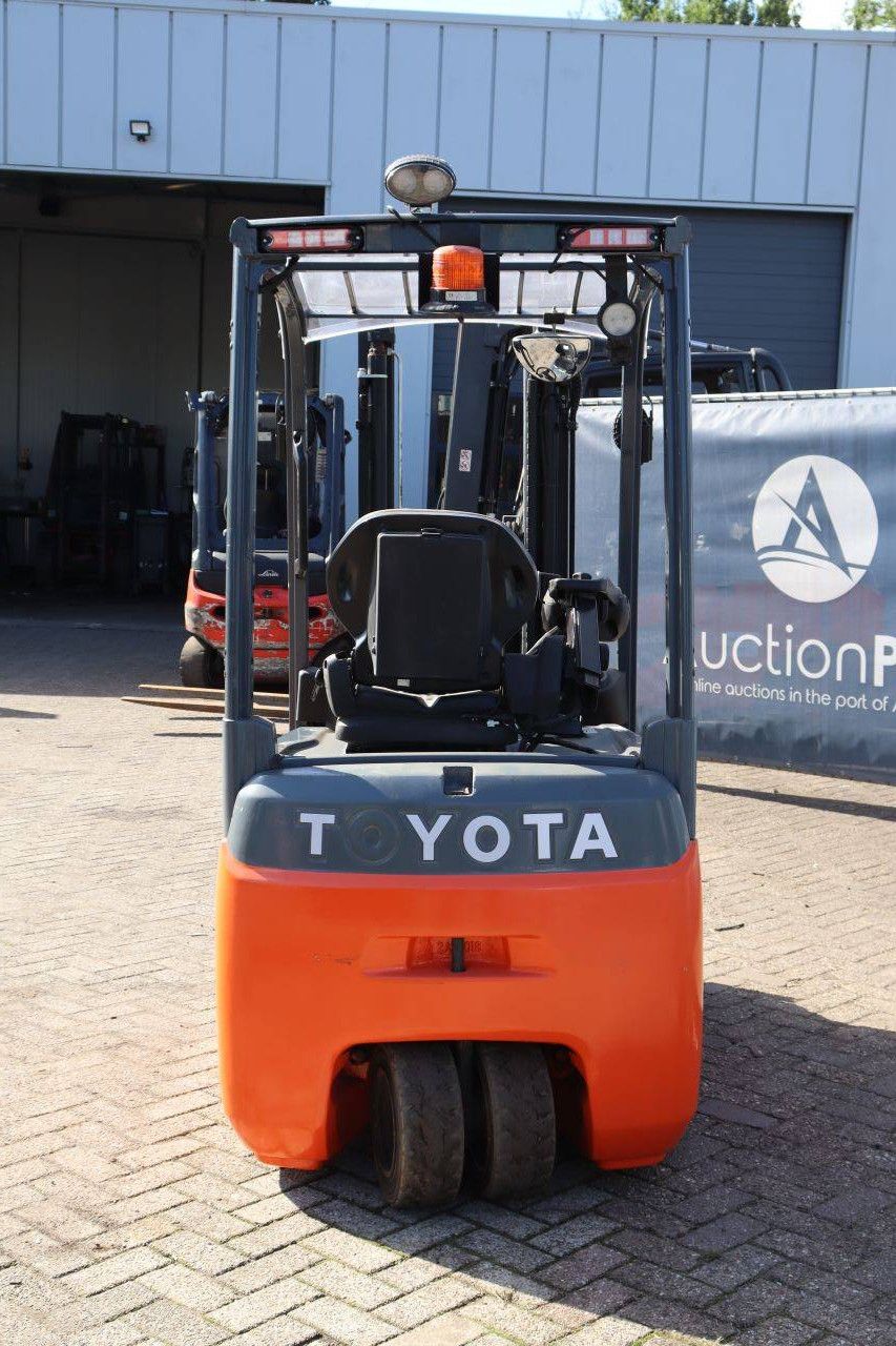 Toyota 8FBE20T Electric Forklift 2000kg 3.3m 2017