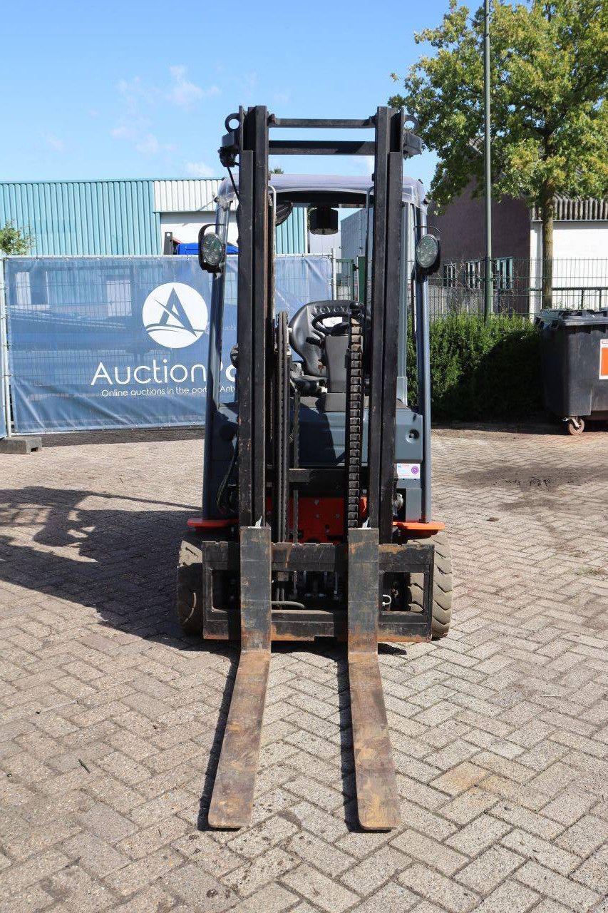 Toyota 8FBE20T Electric Forklift 2000kg 3.3m 2017
