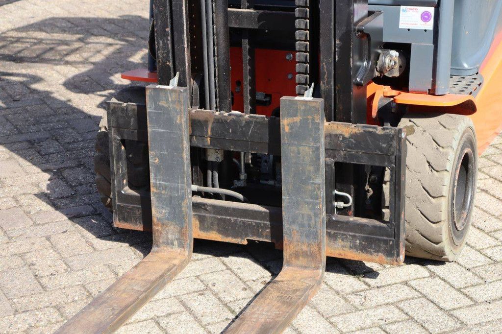 Toyota 8FBE20T Electric Forklift 2000kg 3.3m 2017