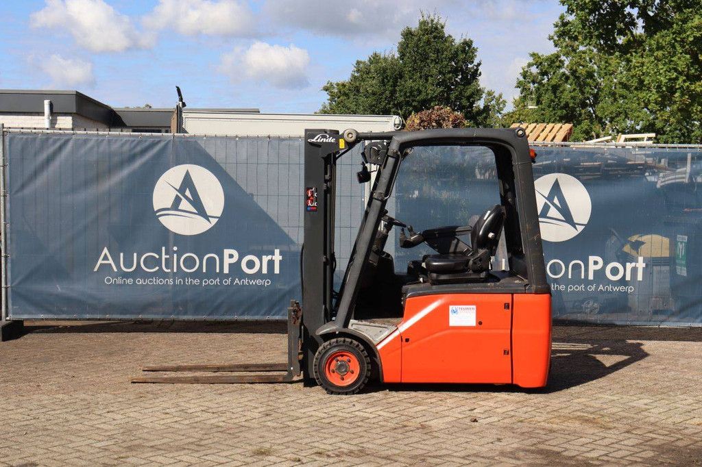 Linde E16-01 Electric Forklift 1600kg 4.0m 2011