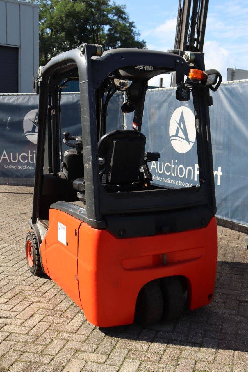 Linde E16-01 Electric Forklift 1600kg 4.0m 2011