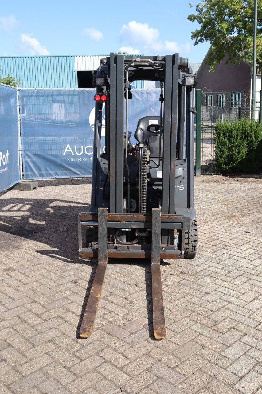 Linde E16-01 Electric Forklift 1600kg 4.0m 2011
