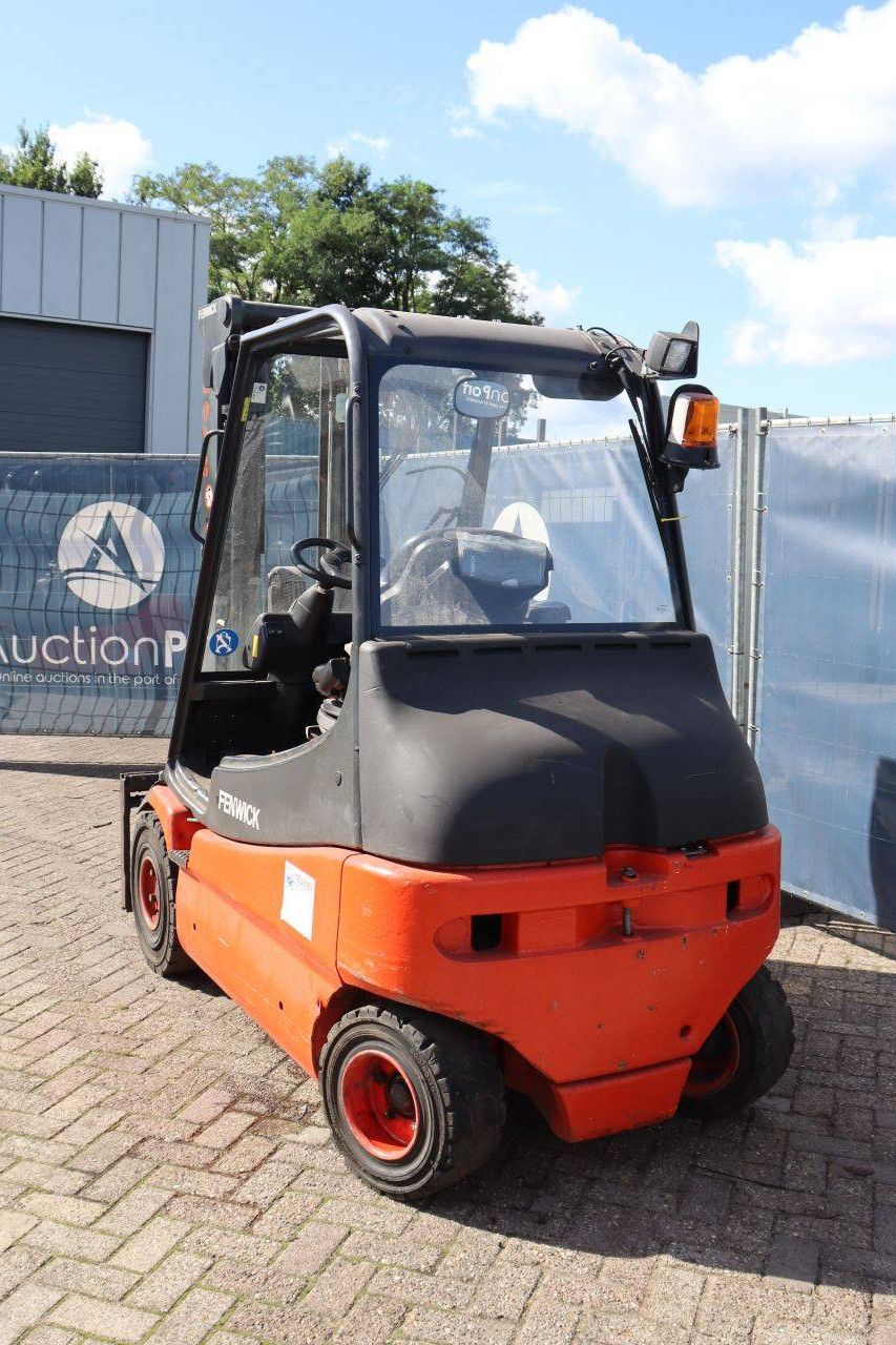 Fenwick E25-03 Electric Forklift 2500kg 4.8m 2011