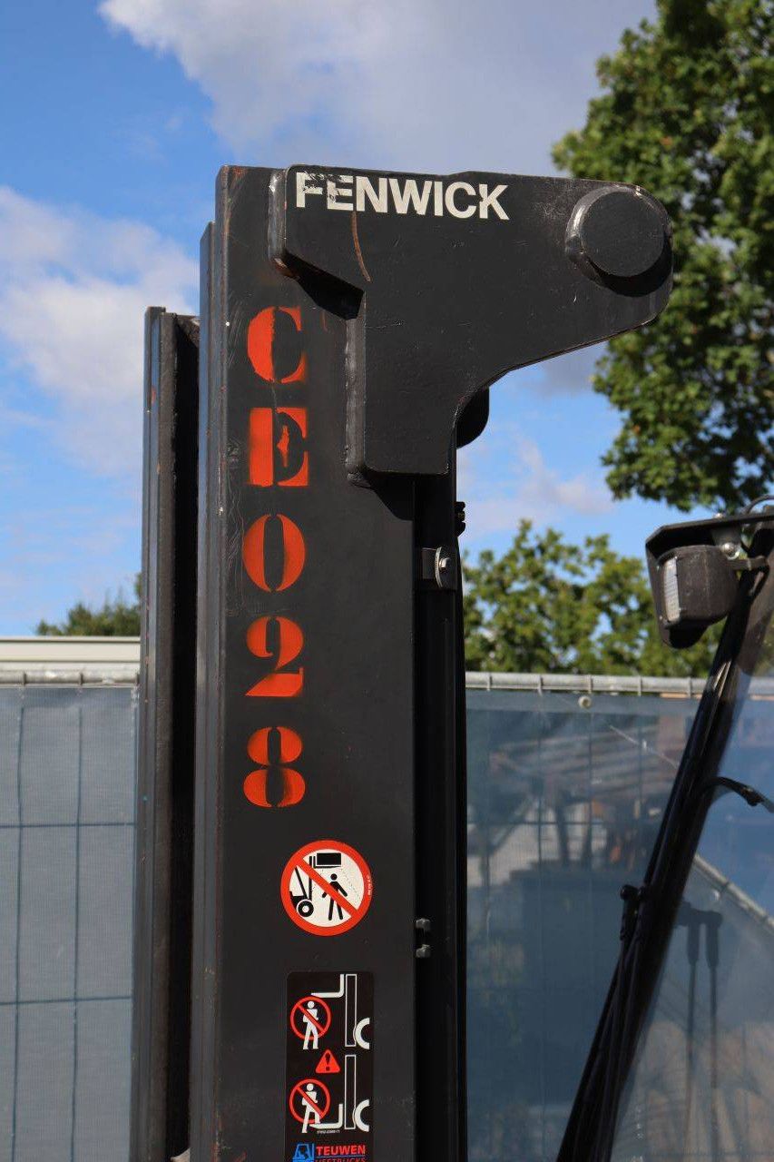 Fenwick E25-03 Electric Forklift 2500kg 4.8m 2011