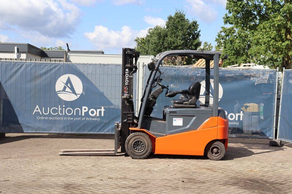Toyota 8FBMKT25 Electric Forklift 2500kg 4.7m 2016