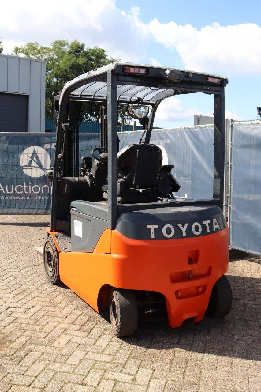 Toyota 8FBMKT25 Electric Forklift 2500kg 4.7m 2016