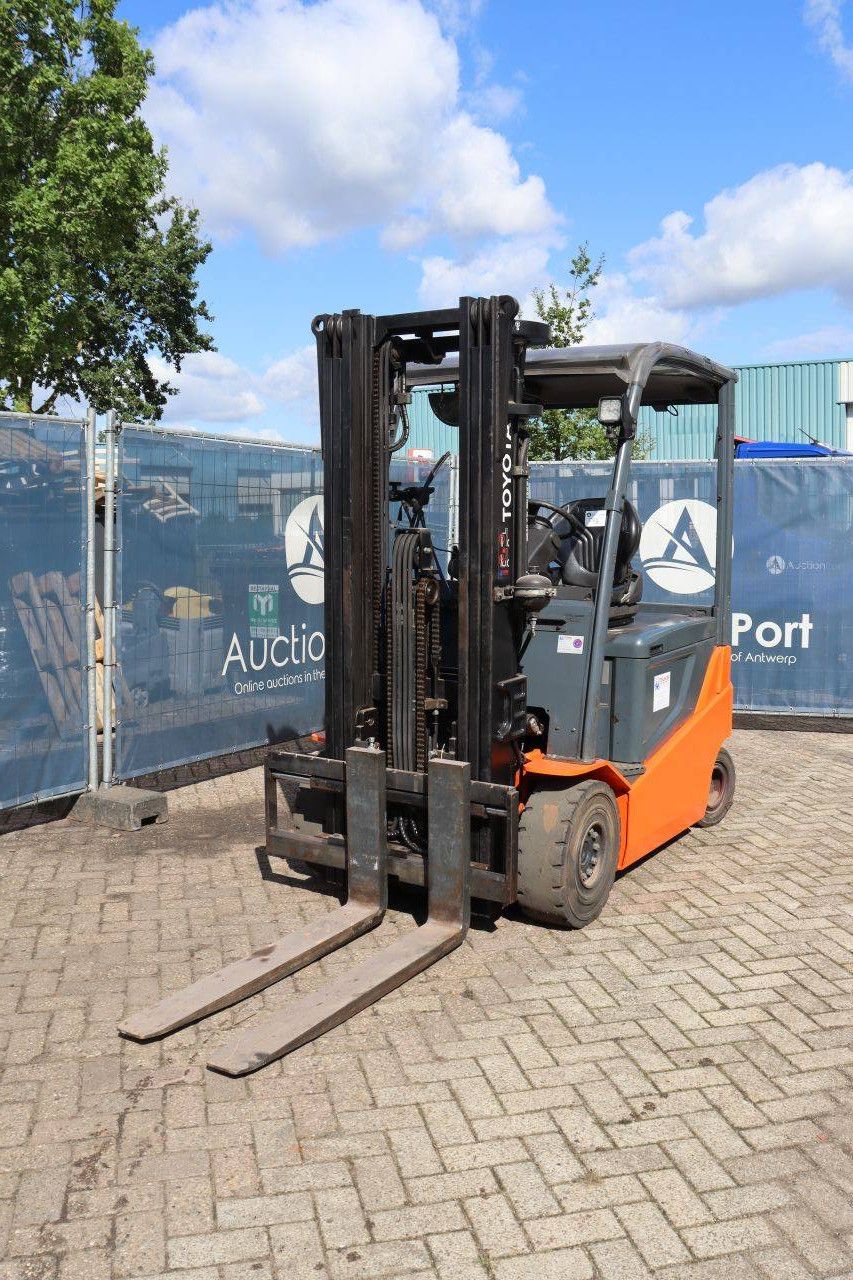 Toyota 8FBMKT25 Electric Forklift 2500kg 4.7m 2016