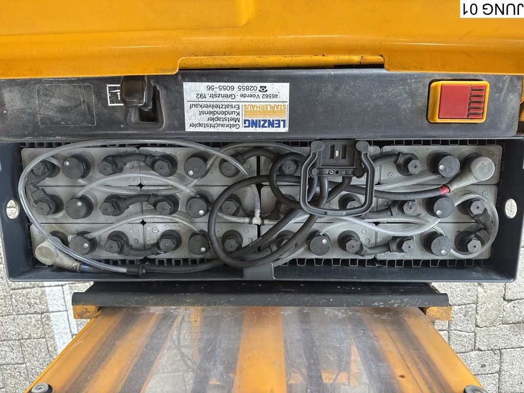 Jungheinrich Reachtruck 290 cm lift height, battery charger.